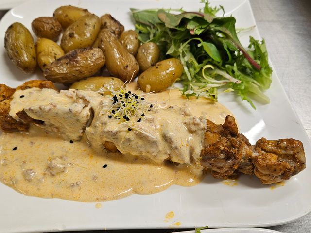 Le Charleston Brochette de poulet au chorizo