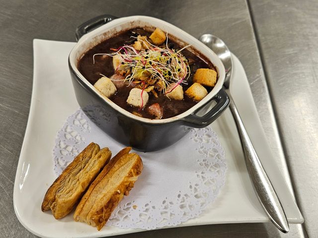 Le Charleston Oeuf meurette