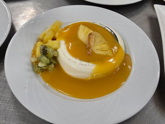 Le Charleston Panacotta aux fruits exotiques